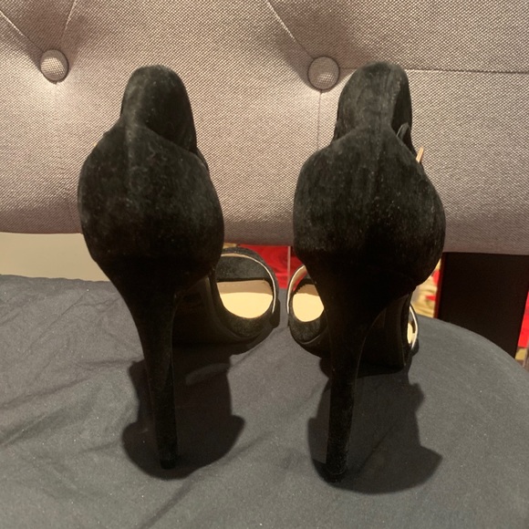 Stiletto Heels - Picture 3 of 3